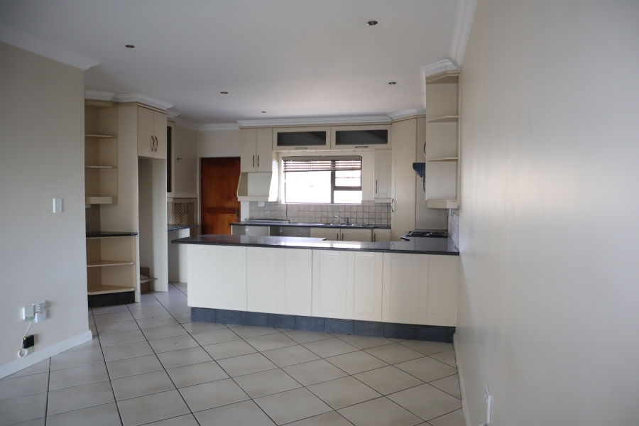 3 Bedroom Property for Sale in Wavecrest Eastern Cape
